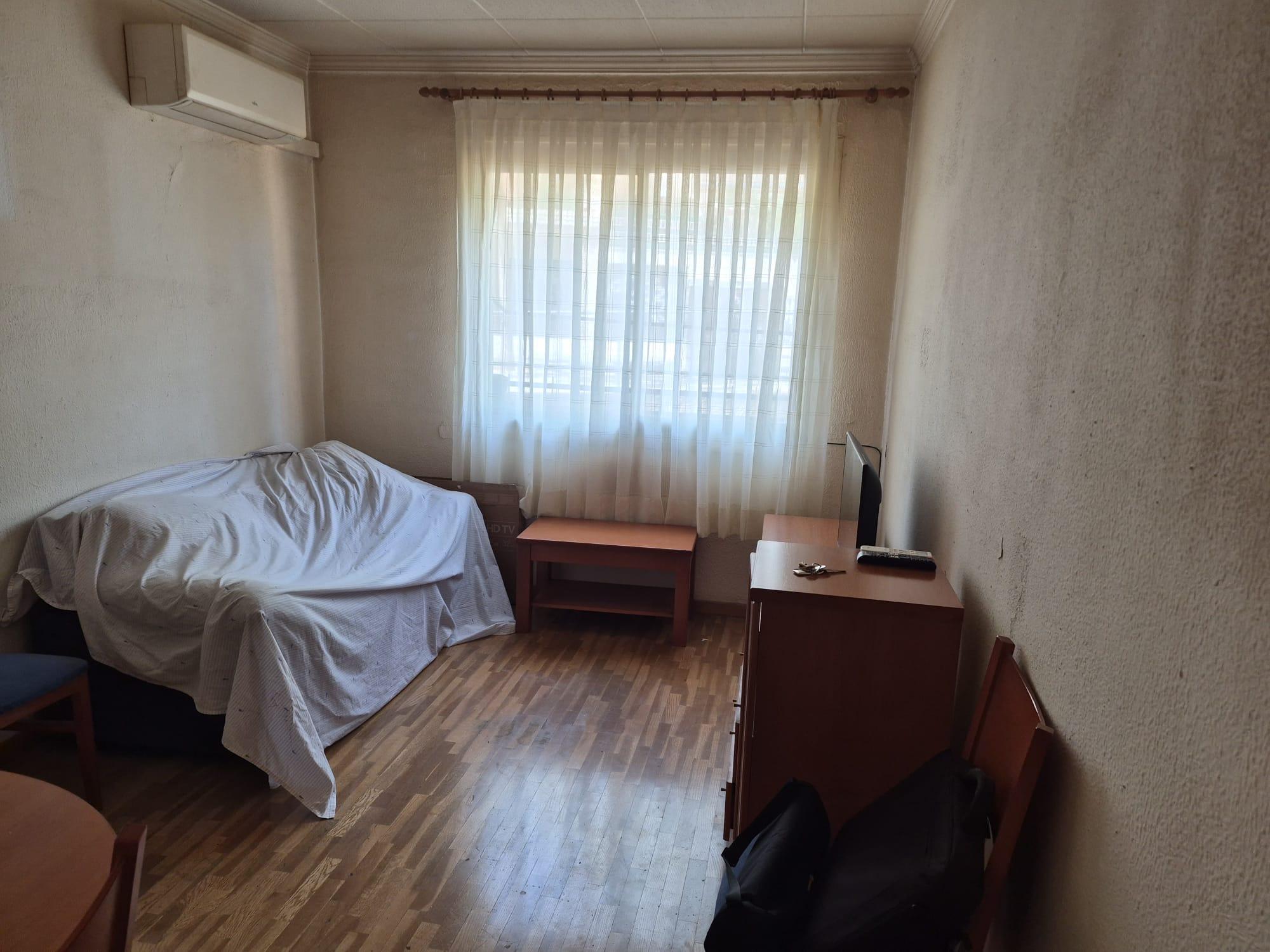 Imagen 1 Piso en venta en Barcelona / Mare de Deu de Montserrat - Vinyals