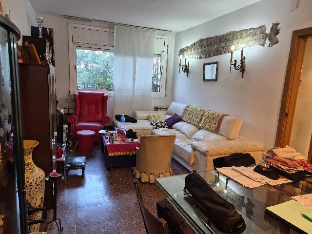 Imagen 1 Inmueble 305794 - Piso en venta en Barcelona / Pza Guinardó - Pje de Llivia