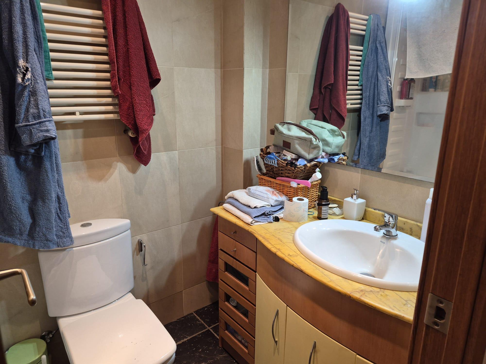 Imagen 5 Piso en venta en Barcelona / Pza Guinardó - Pje de Llivia
