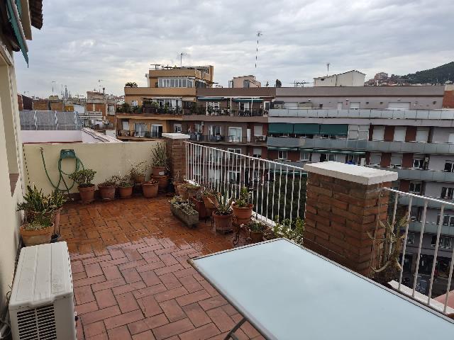 Imagen 2 Inmueble 305979 - Ático en venta en Barcelona / Manigua - Pg Maragall
