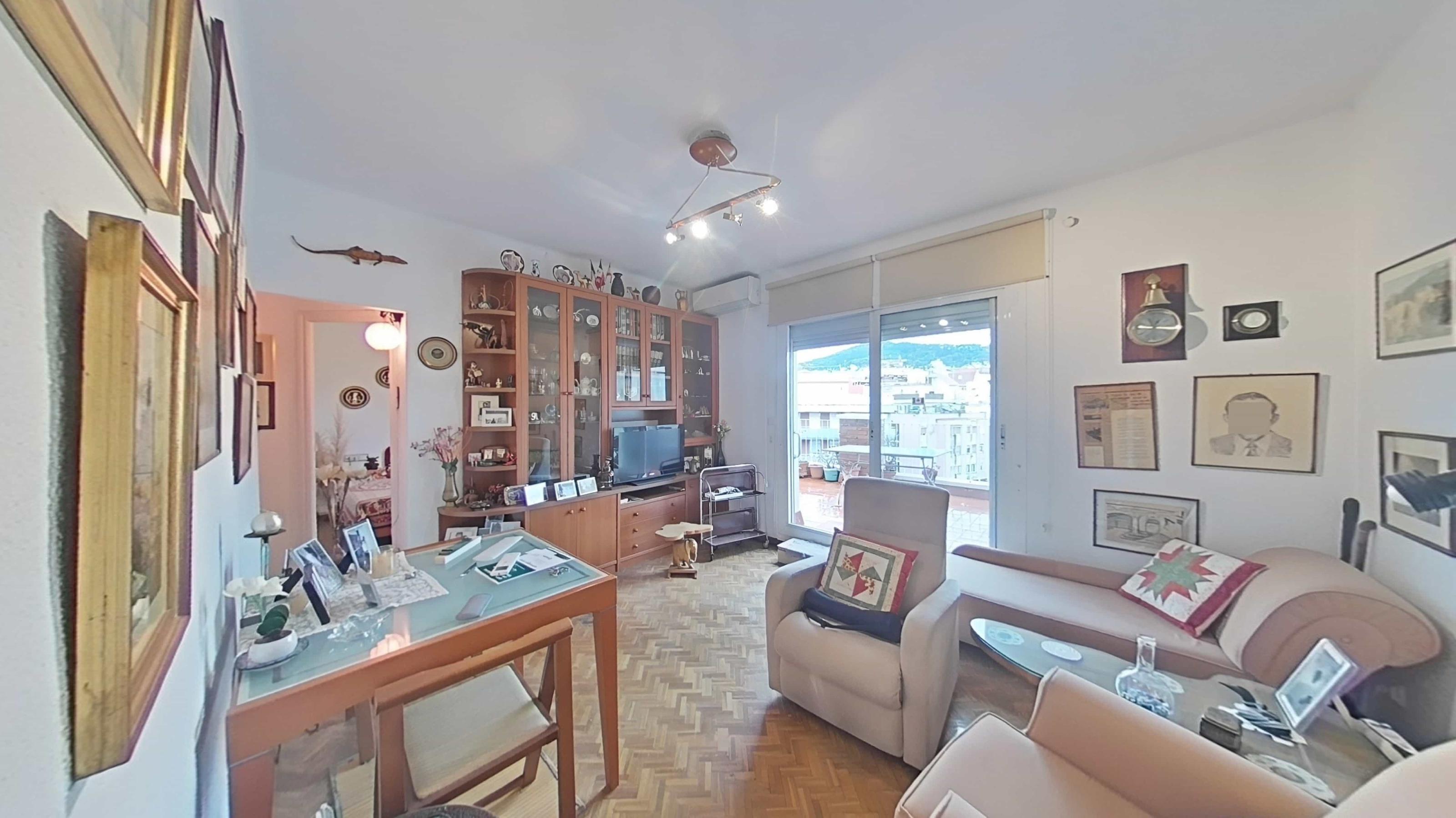 Imagen 2 Ático en venta en Barcelona / Manigua - Pg Maragall