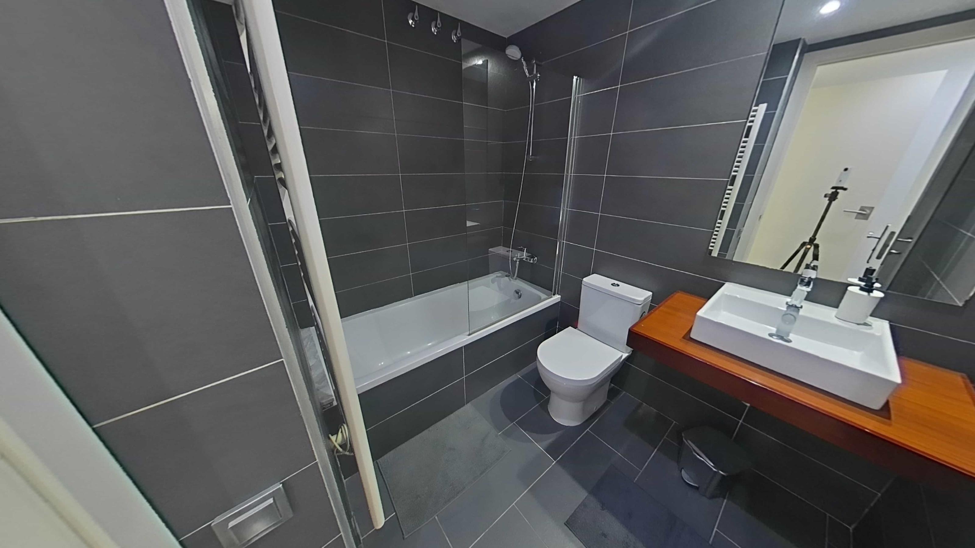 Imagen 5 Piso en venta en Barcelona / Dr. Aiguader - Pg Joan de Borbó