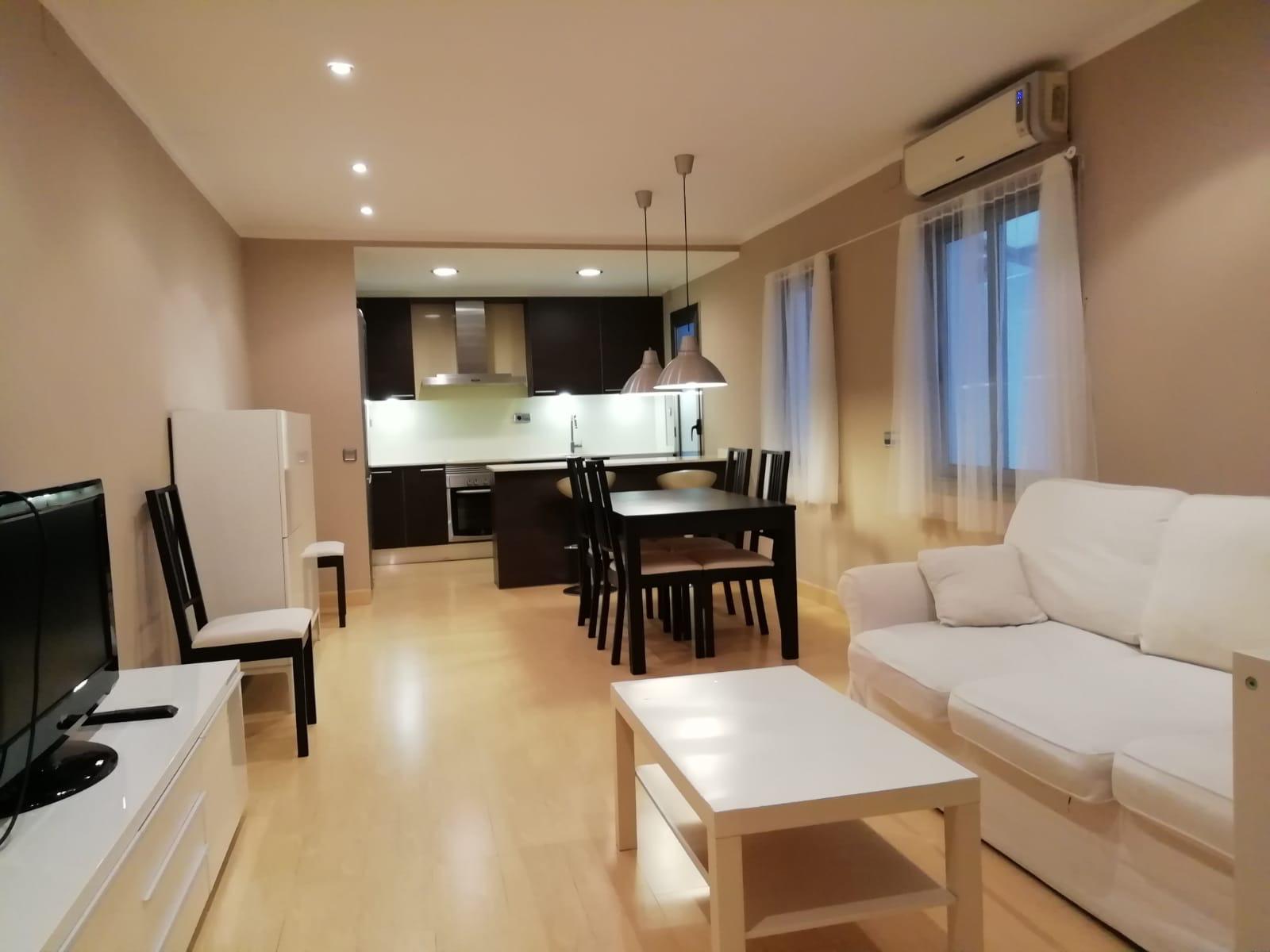 Imagen 1 Piso en alquiler en Barcelona / Esquina calle Hurtado