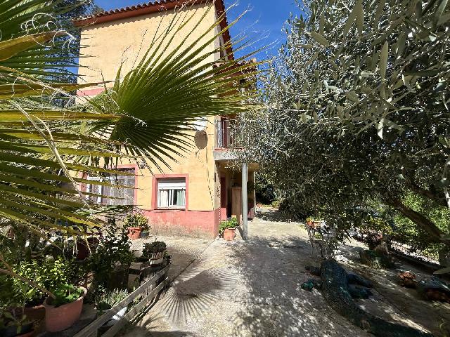 Imagen 1 Inmueble 267355 - Casa Aislada en venta en Piera / Urbanización Can Claramunt