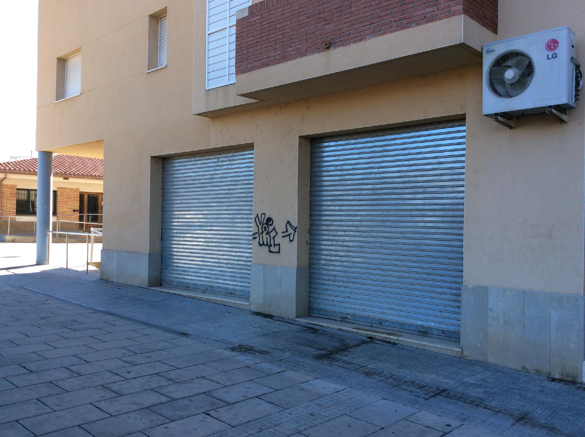 Imagen 1 Local Comercial en venta en Piera /  La Bovila , junto servicios sociales