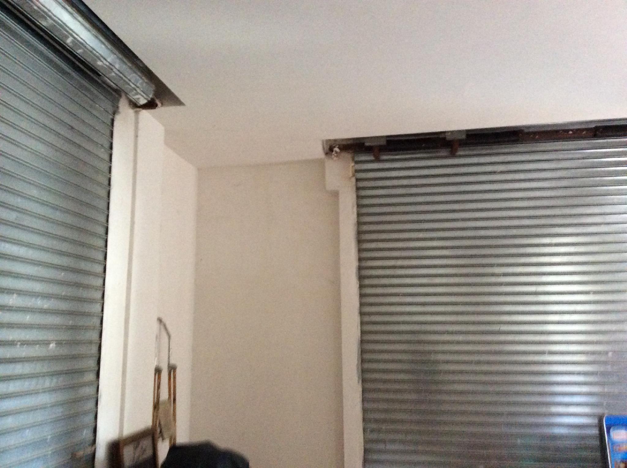 Imagen 2 Local Comercial en venta en Piera /  La Bovila , junto servicios sociales