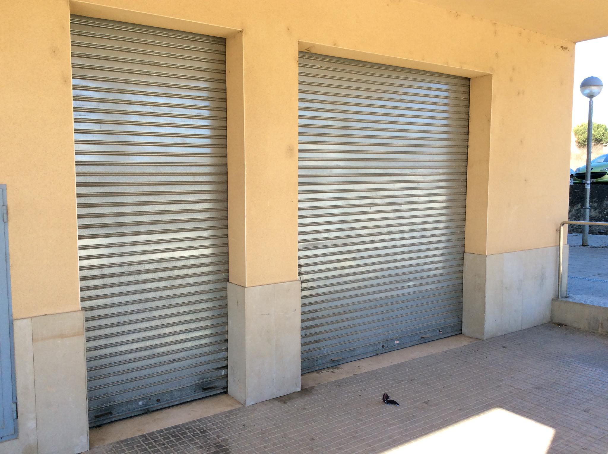 Imagen 4 Local Comercial en venta en Piera /  La Bovila , junto servicios sociales