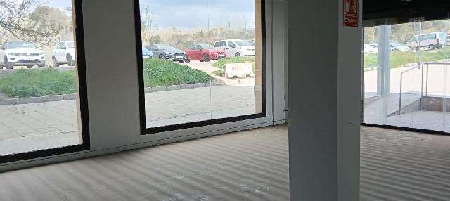 Imagen 3 Inmueble 281677 - Local Comercial en venta en Piera /  La Bovila , junto servicios sociales