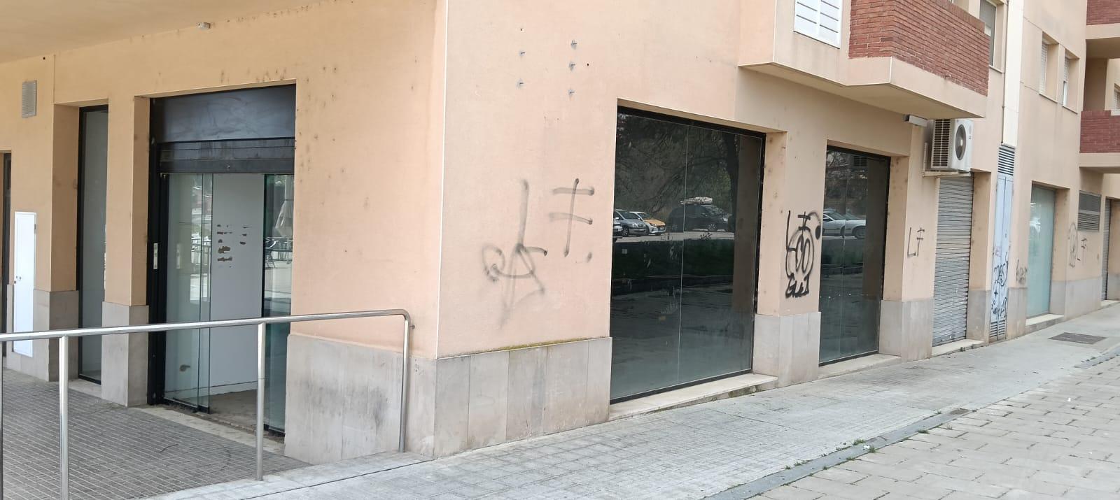 Imagen 7 Local Comercial en venta en Piera /  La Bovila , junto servicios sociales