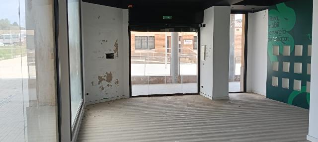 Imagen 1 Inmueble 281677 - Local Comercial en venta en Piera /  La Bovila , junto servicios sociales