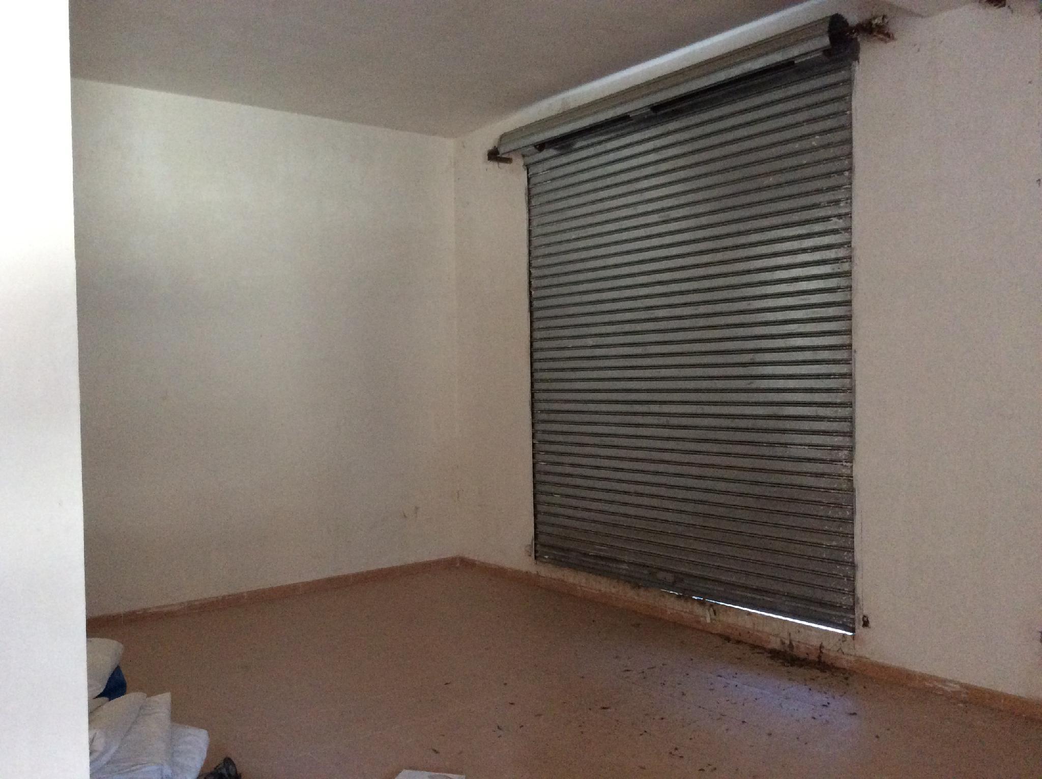 Imagen 7 Local Comercial en venta en Piera /  La Bovila , junto servicios sociales