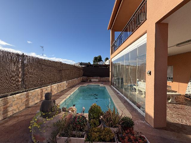 Imagen 1 Inmueble 299688 - Casa en venta en Piera / Urbanización Can Mata 