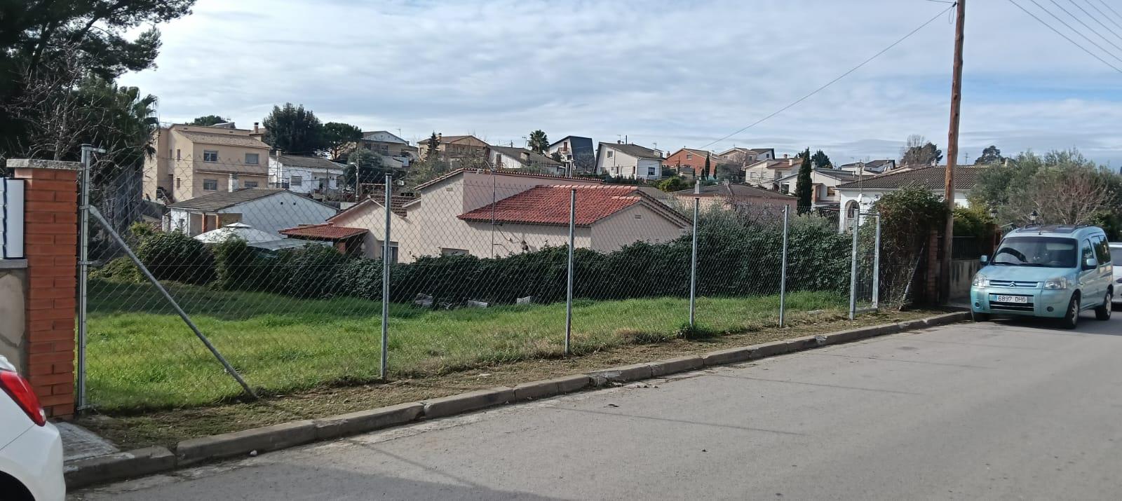 Imagen 2 Solar Urbano en venta en Piera / Piera, cerca del casco úrbano