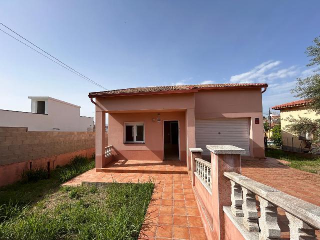 Imagen 1 Inmueble 300072 - Casa Aislada en venta en Piera / Urbanización Can Bonastre. Piera.