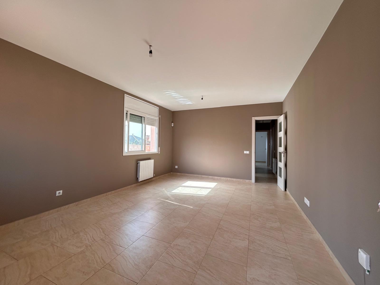 Imagen 3 Casa Aislada en venta en Piera / Urbanización Can Bonastre. Piera.