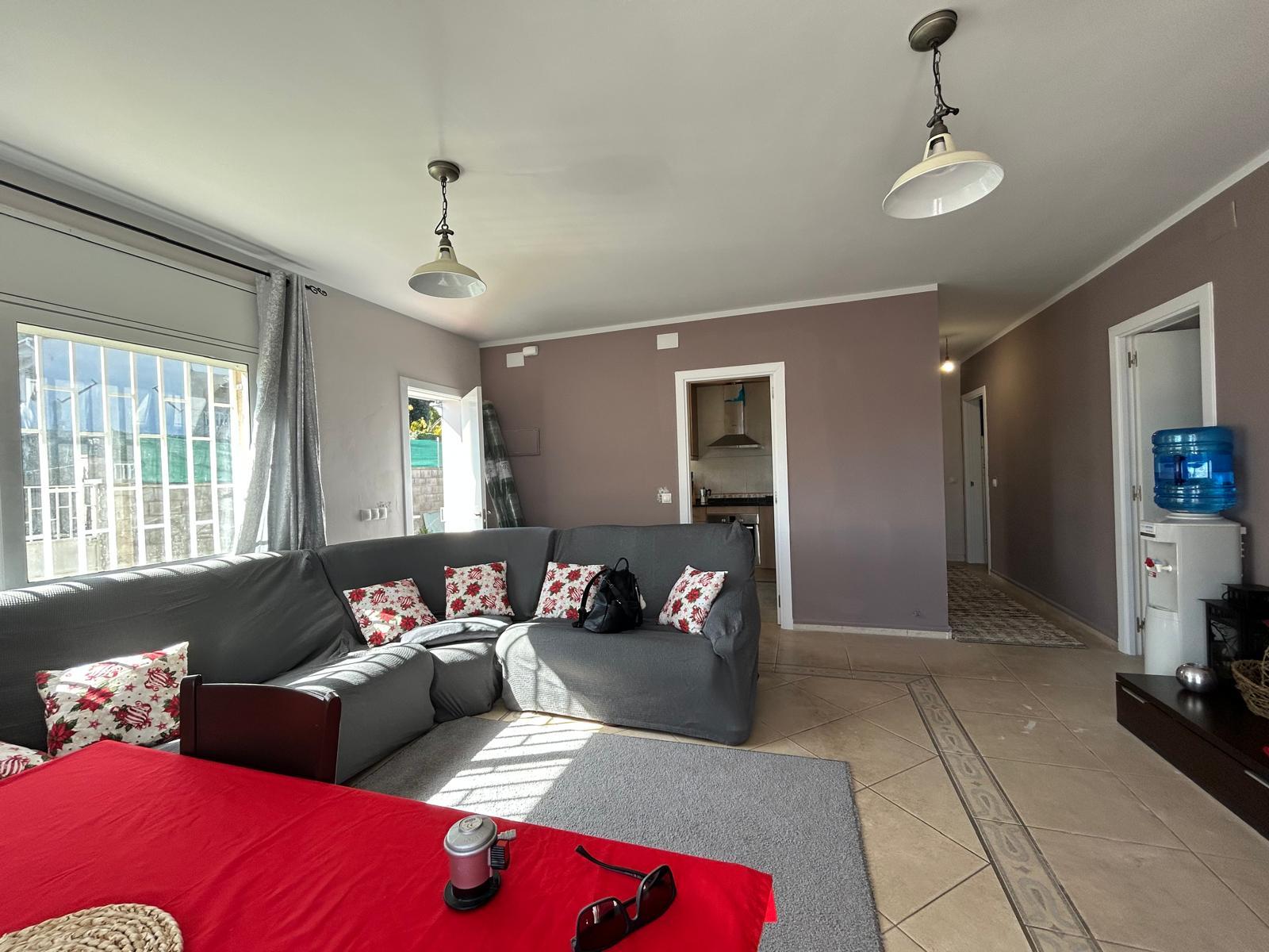 Imagen 3 Casa Aislada en venta en Torre De Claramunt La / Urbanización Pinedas D´Armengol