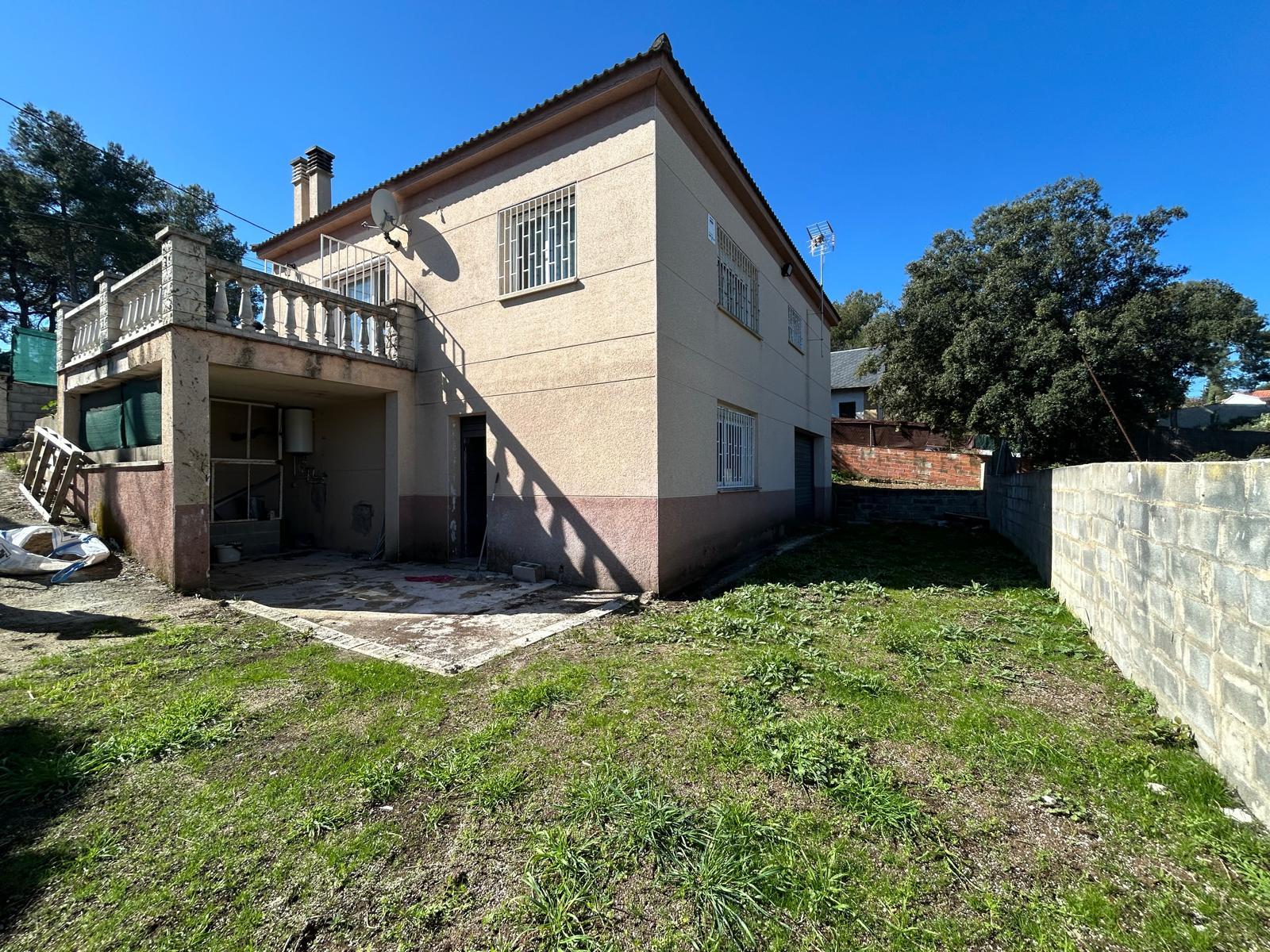 Imagen 1 Casa Aislada en venta en Torre De Claramunt La / Urbanización Pinedas D´Armengol