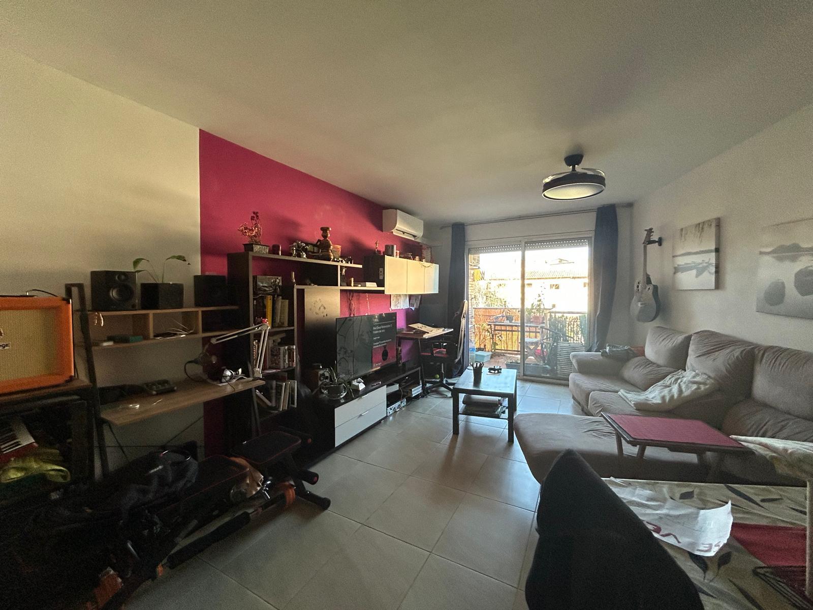 Imagen 1 Piso en venta en Piera / Piera casco urbano