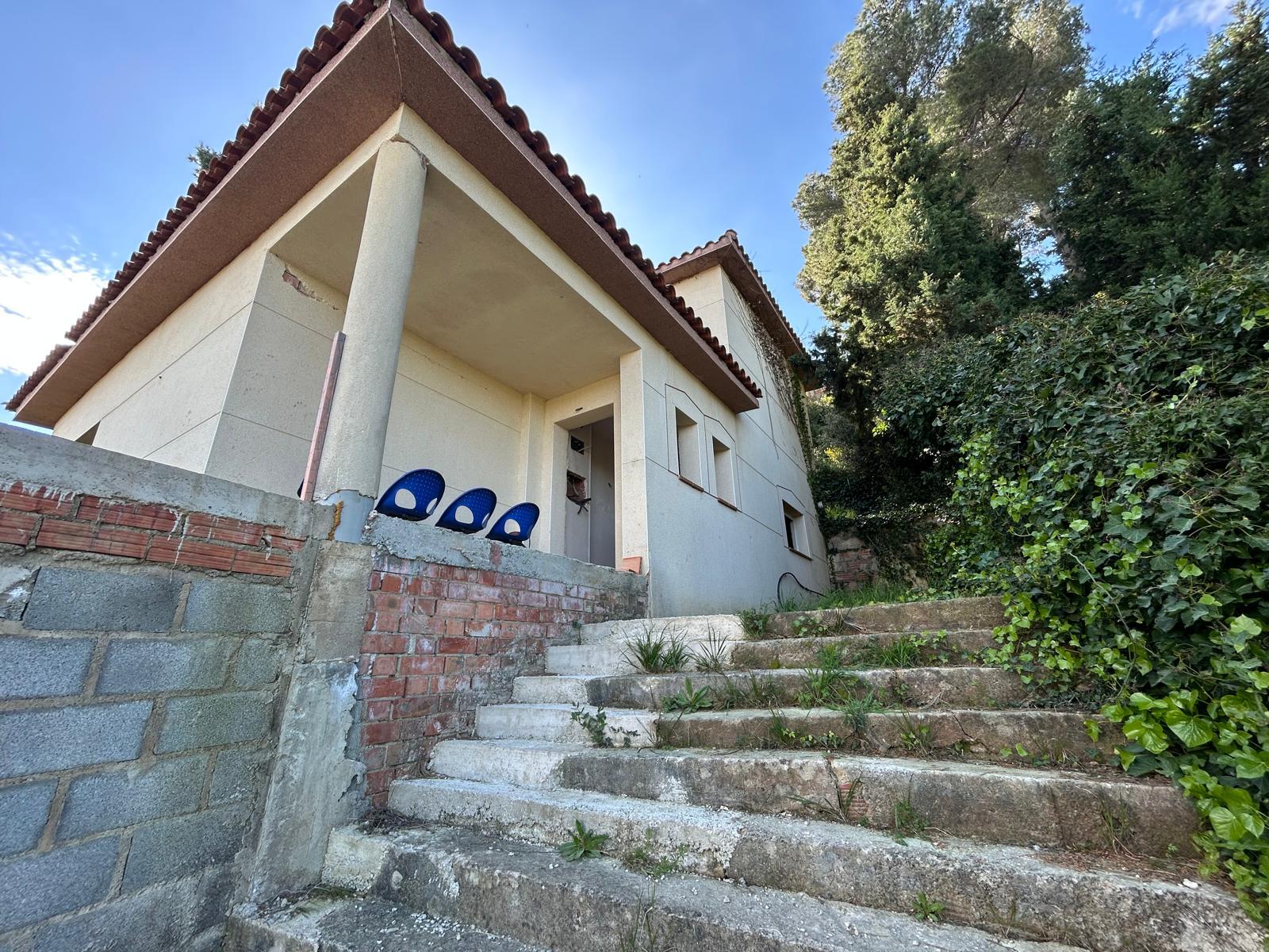 Imagen 1 Casa Aislada en venta en Piera / Urbanización Can Canals