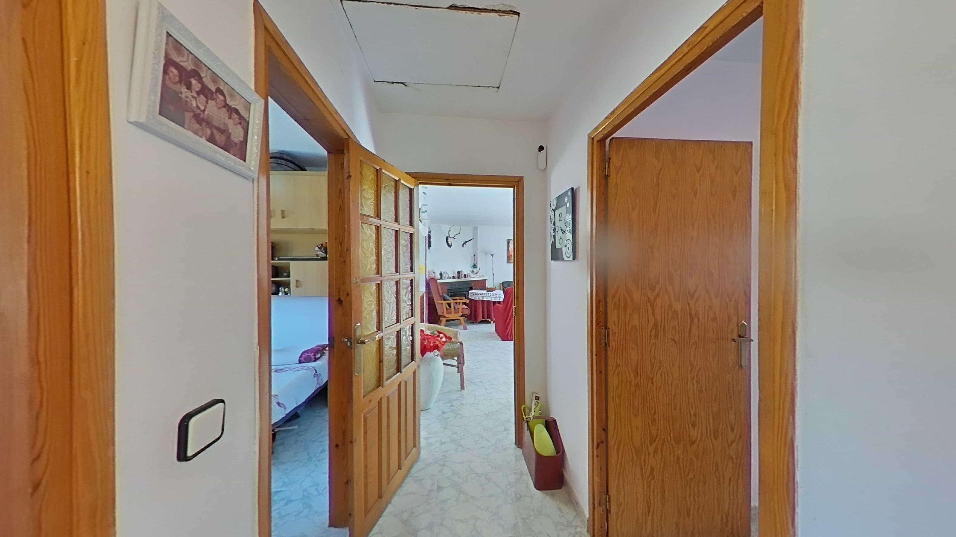 Imagen 30 Casa Aislada en venta en Mediona / Urbanización San Elias 