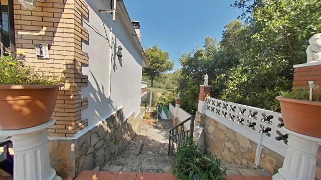 Imagen 41 Inmueble 303092 - Casa Aislada en venta en Mediona / Urbanización San Elias 