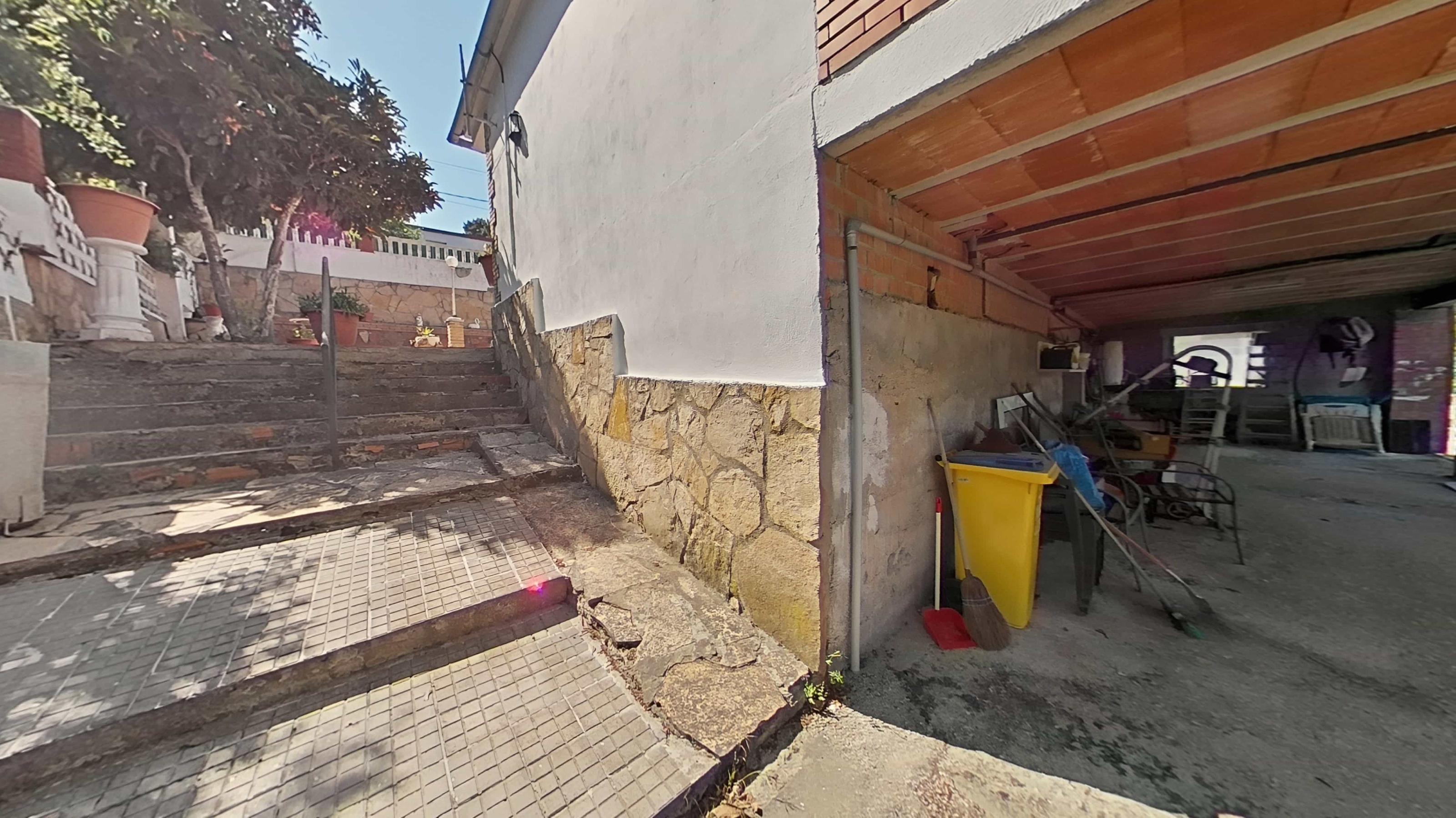 Imagen 43 Casa Aislada en venta en Mediona / Urbanización San Elias 