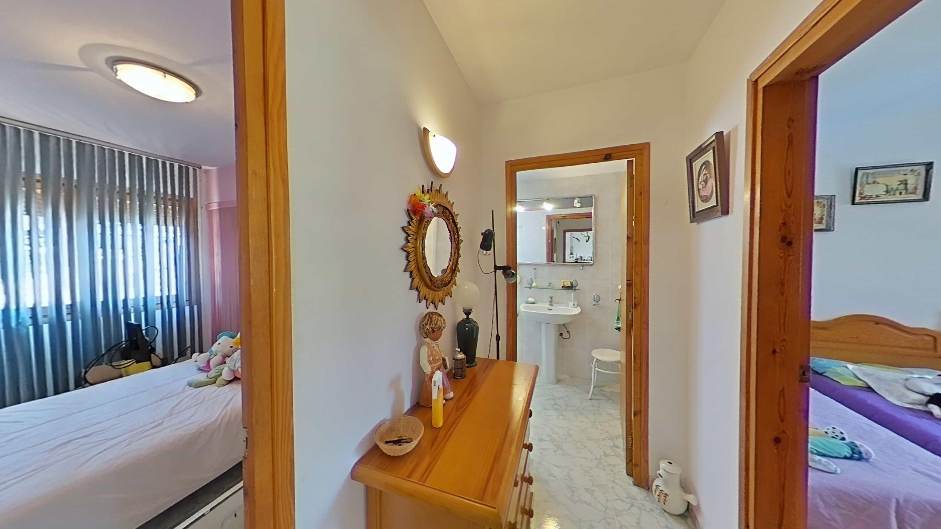 Imagen 20 Casa Aislada en venta en Mediona / Urbanización San Elias 