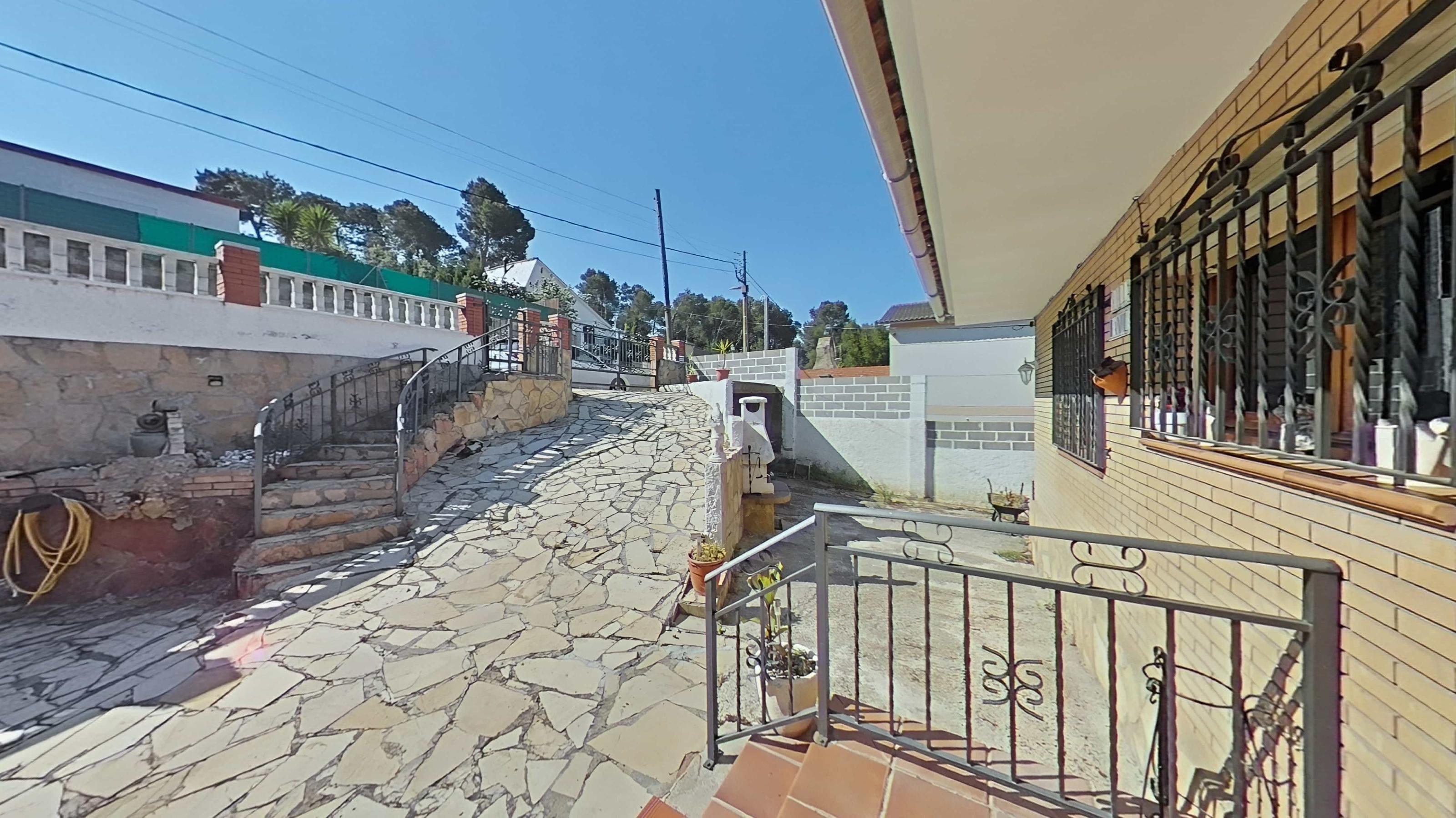 Imagen 37 Casa Aislada en venta en Mediona / Urbanización San Elias 