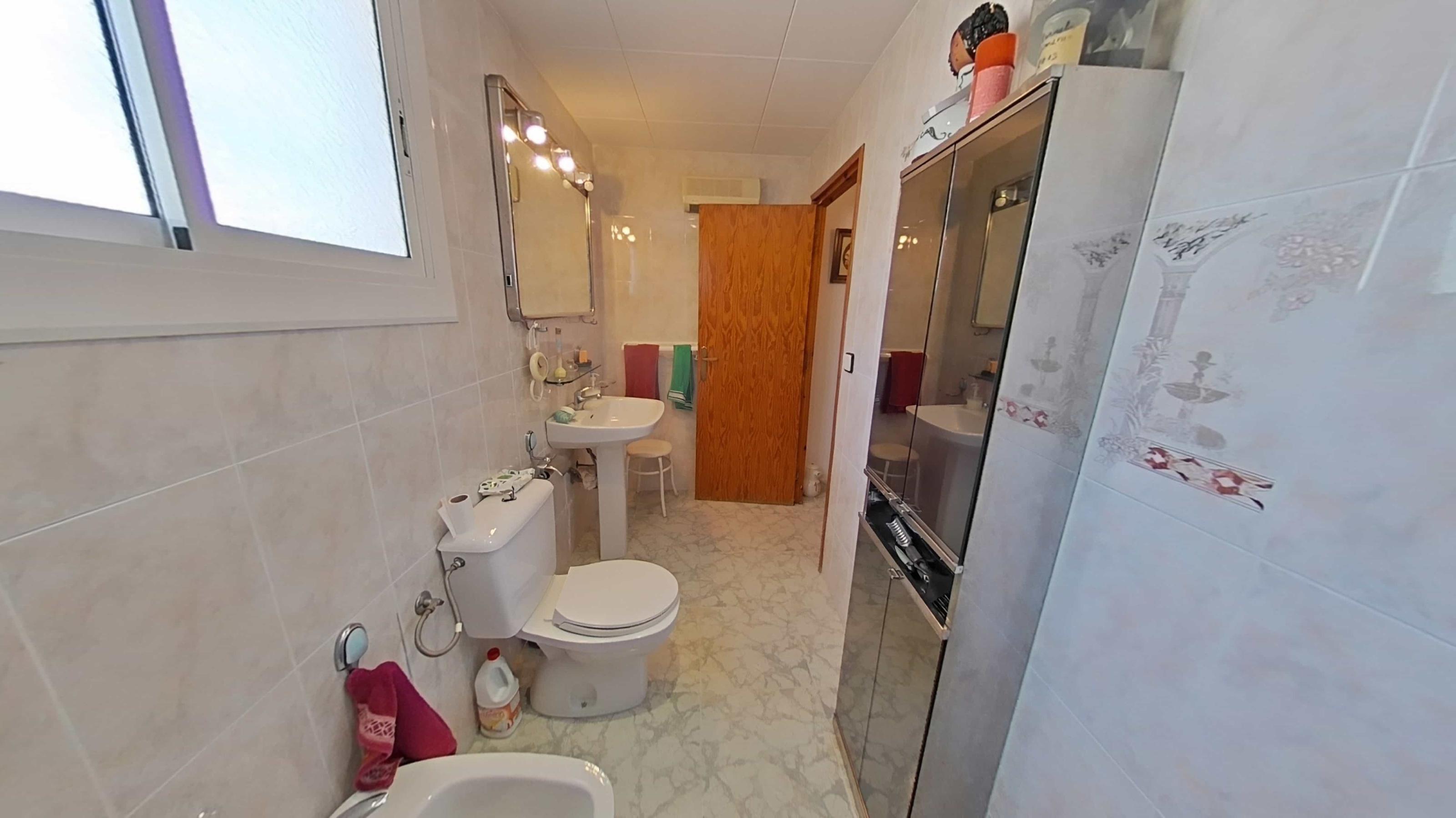 Imagen 35 Casa Aislada en venta en Mediona / Urbanización San Elias 
