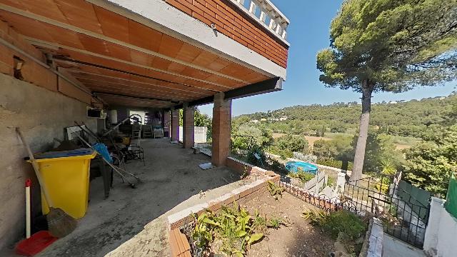 Imagen 42 Inmueble 303092 - Casa Aislada en venta en Mediona / Urbanización San Elias 