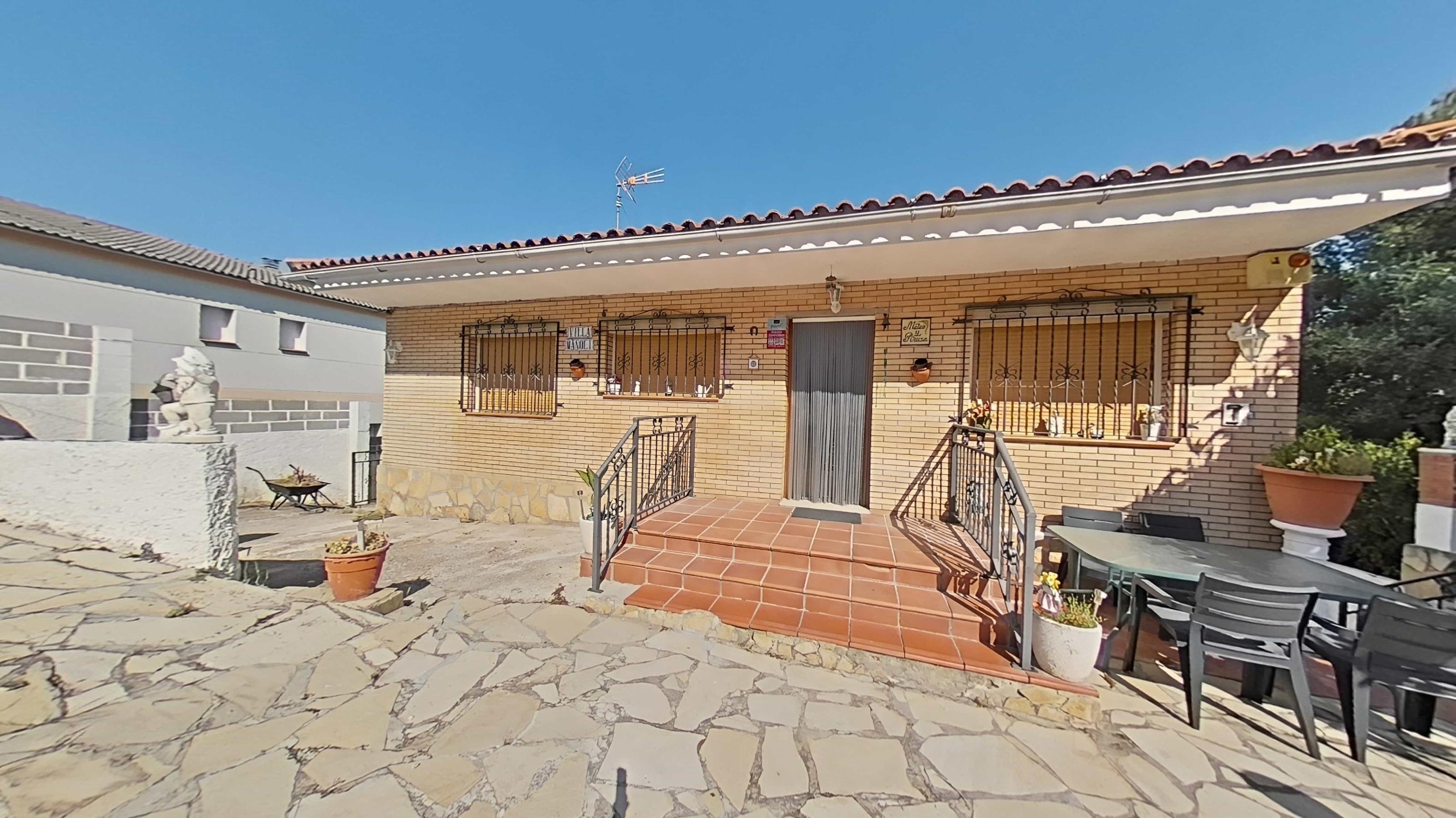 Imagen 39 Casa Aislada en venta en Mediona / Urbanización San Elias 
