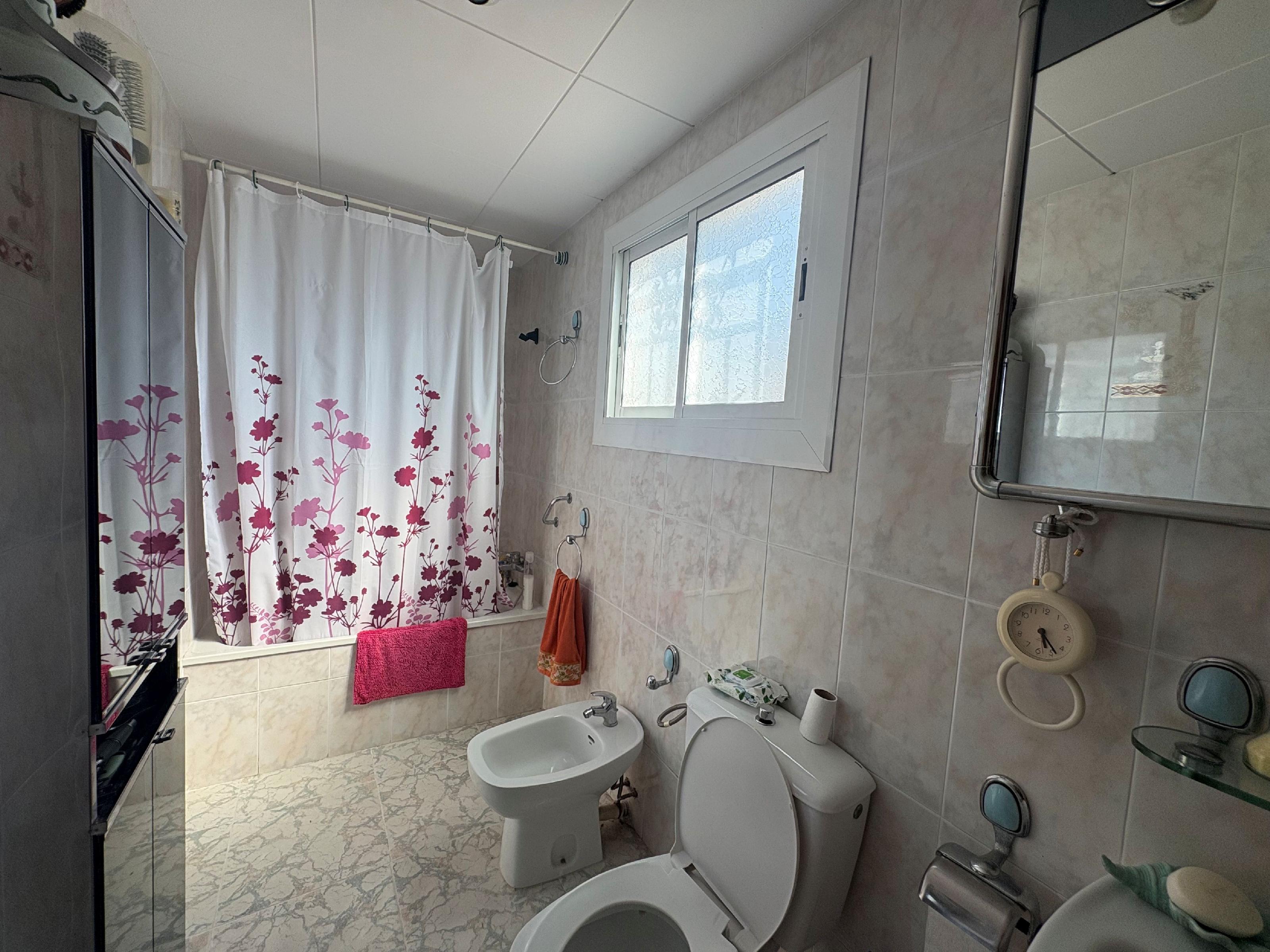 Imagen 19 Casa Aislada en venta en Mediona / Urbanización San Elias 