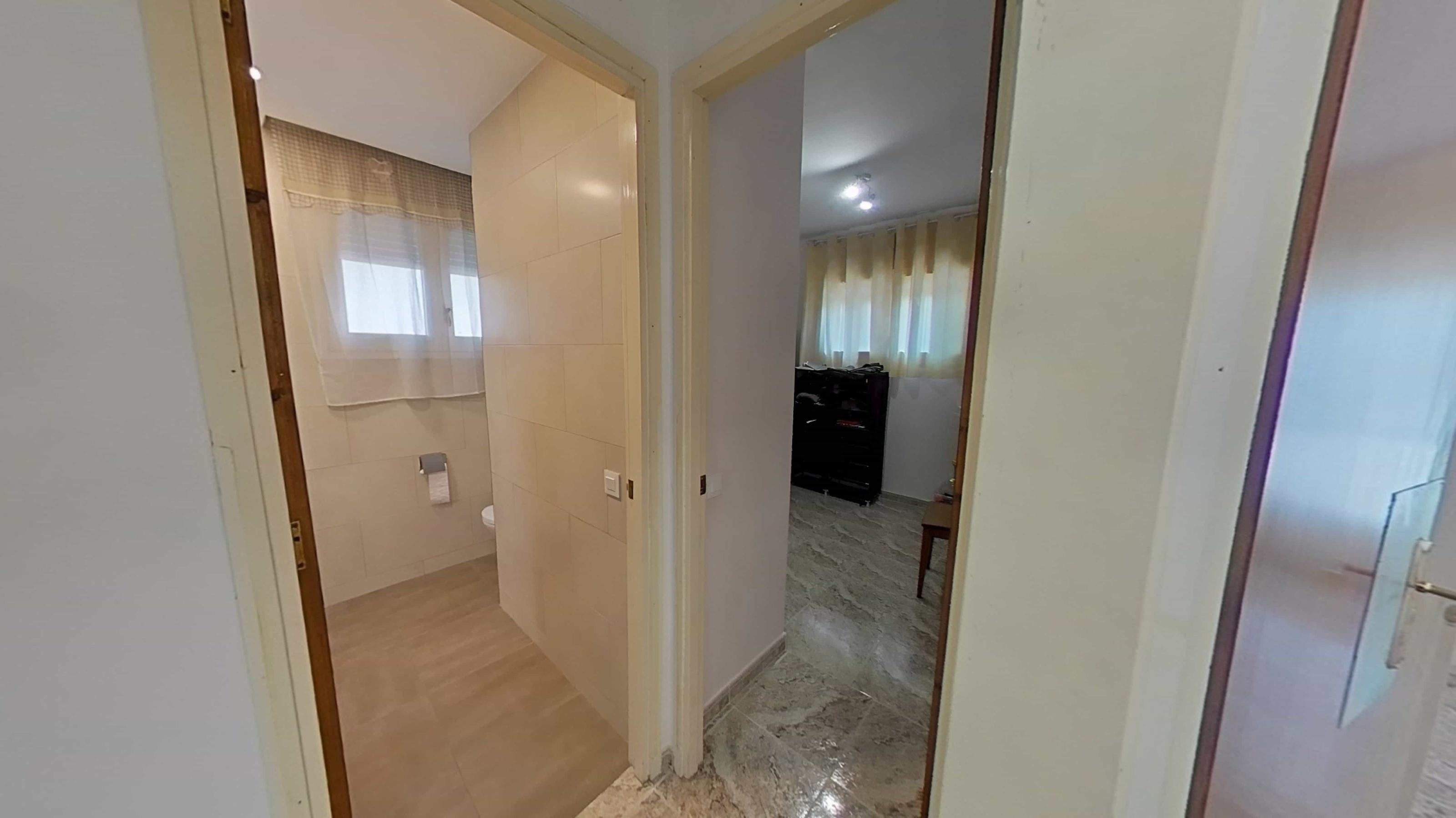 Imagen 68 Casa Aislada en venta en Pobla De Claramunt La / Urbanización Les Garrigues