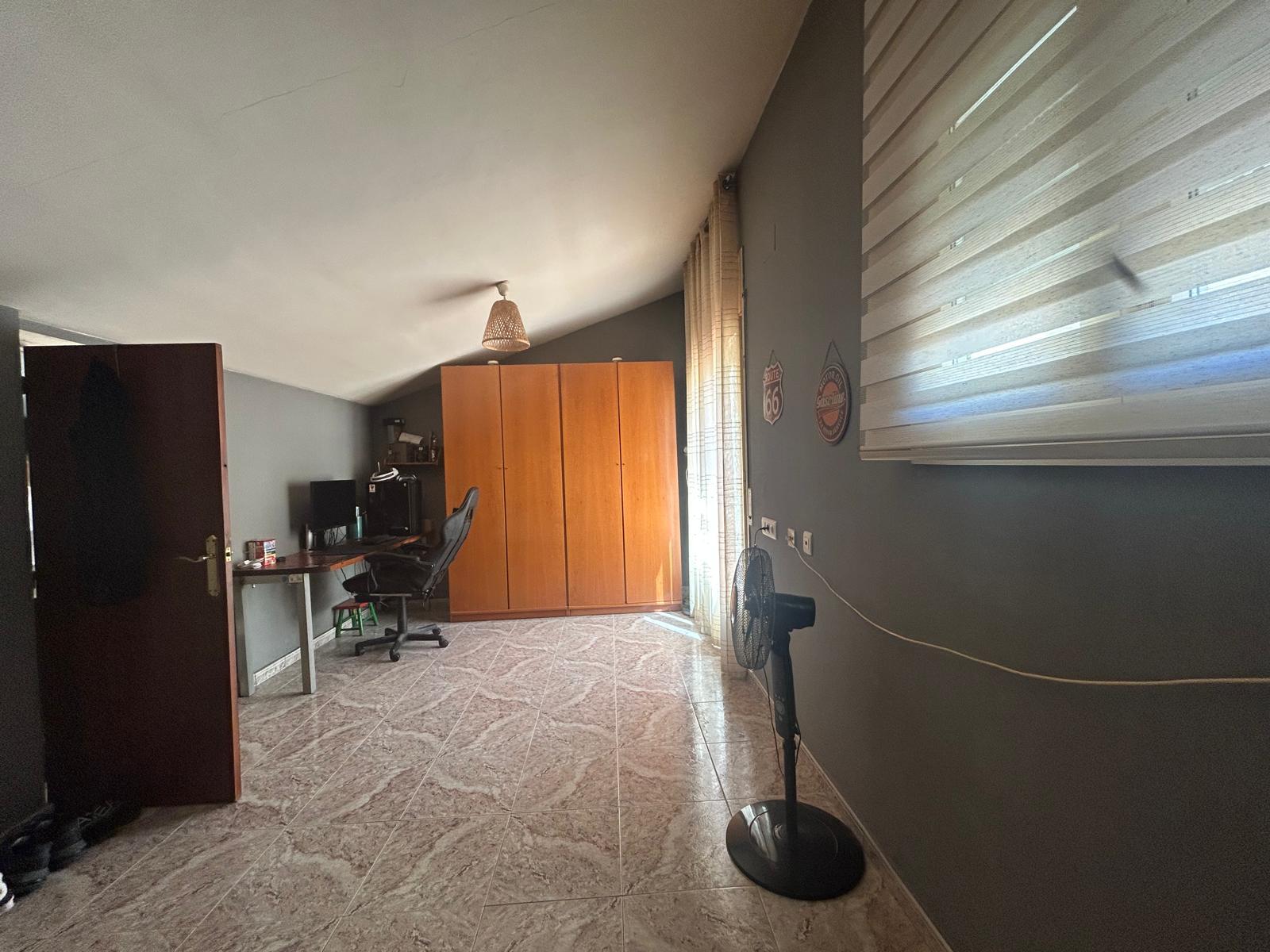 Imagen 22 Casa Aislada en venta en Pobla De Claramunt La / Urbanización Les Garrigues