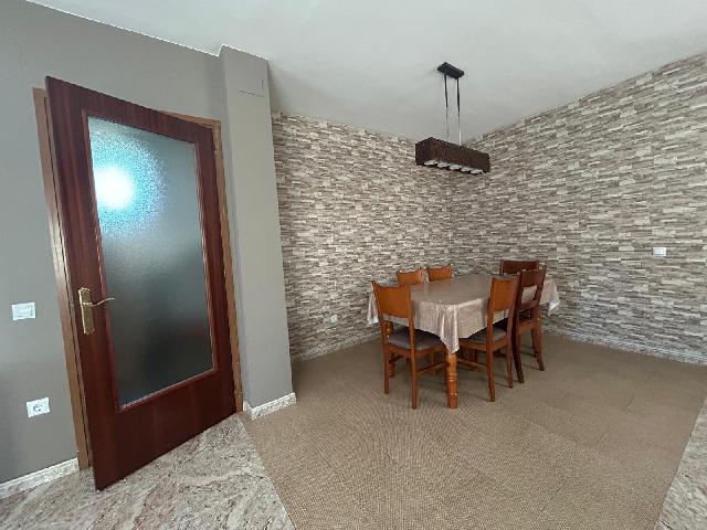 Imagen 5 Inmueble 303312 - Casa Aislada en venta en Pobla De Claramunt (La) / Urbanización Les Garrigues