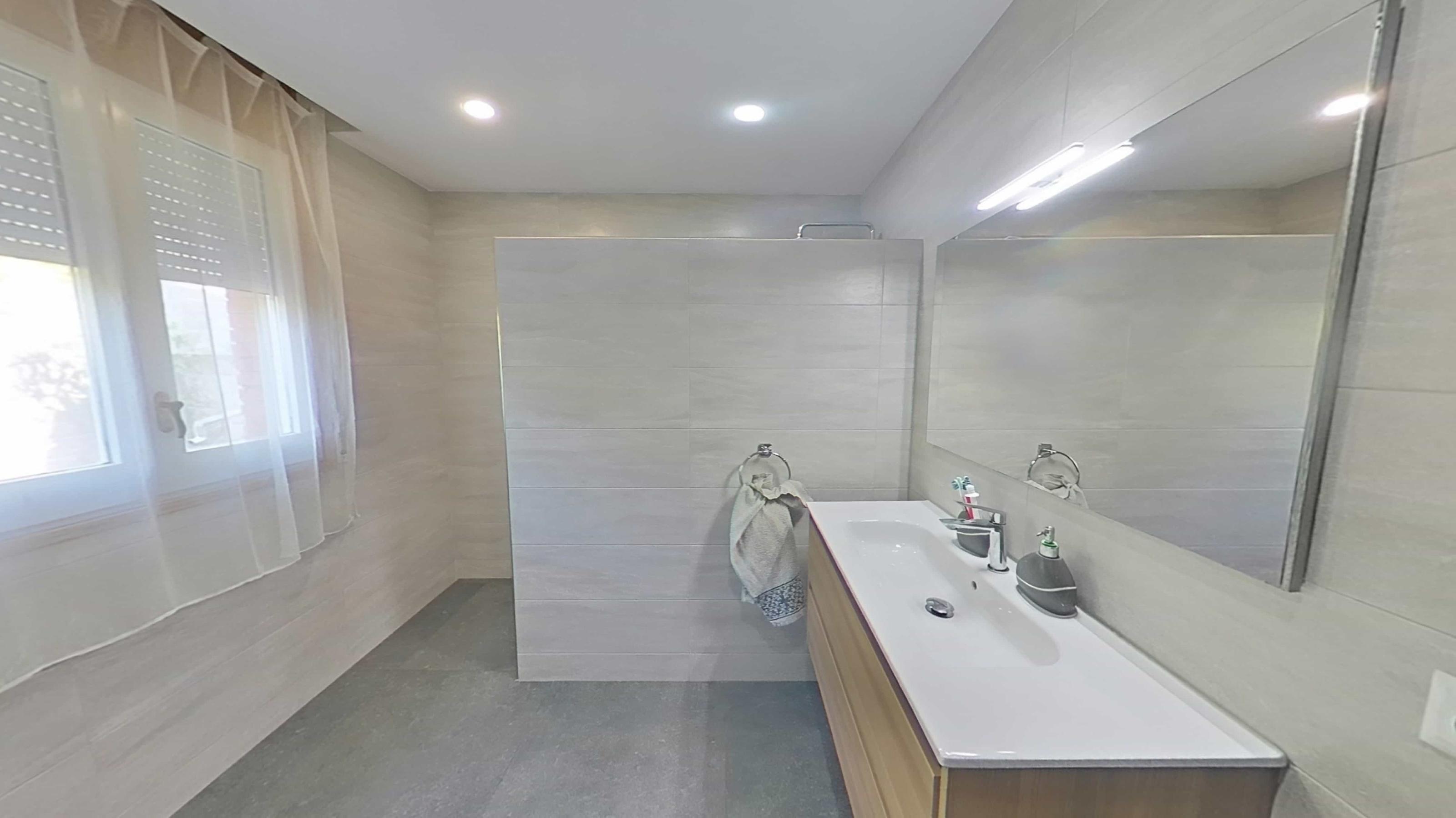 Imagen 42 Casa Aislada en venta en Pobla De Claramunt La / Urbanización Les Garrigues