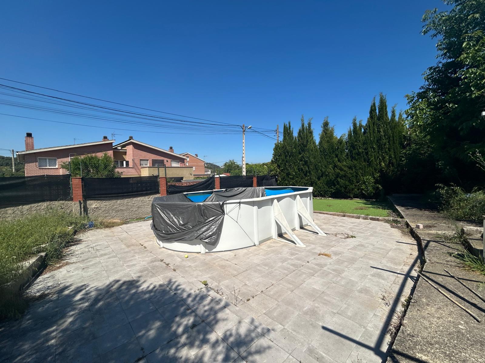 Imagen 31 Casa Aislada en venta en Pobla De Claramunt La / Urbanización Les Garrigues