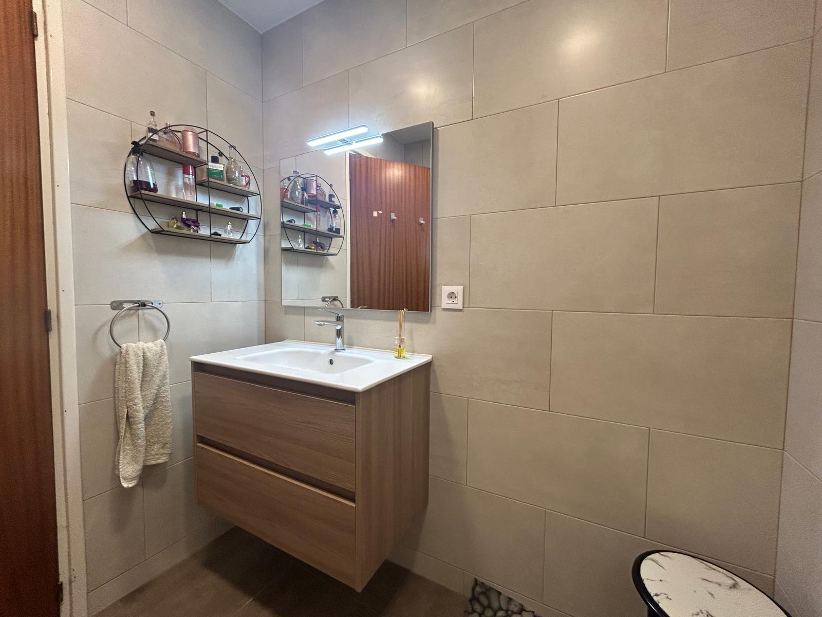 Imagen 15 Casa Aislada en venta en Pobla De Claramunt La / Urbanización Les Garrigues