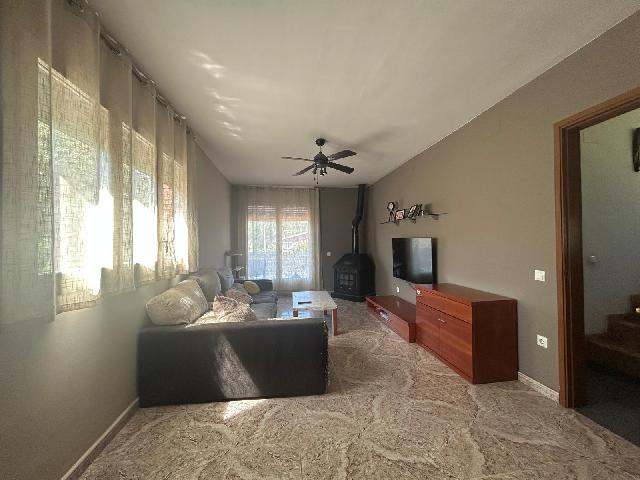 Imagen 4 Inmueble 303312 - Casa Aislada en venta en Pobla De Claramunt (La) / Urbanización Les Garrigues