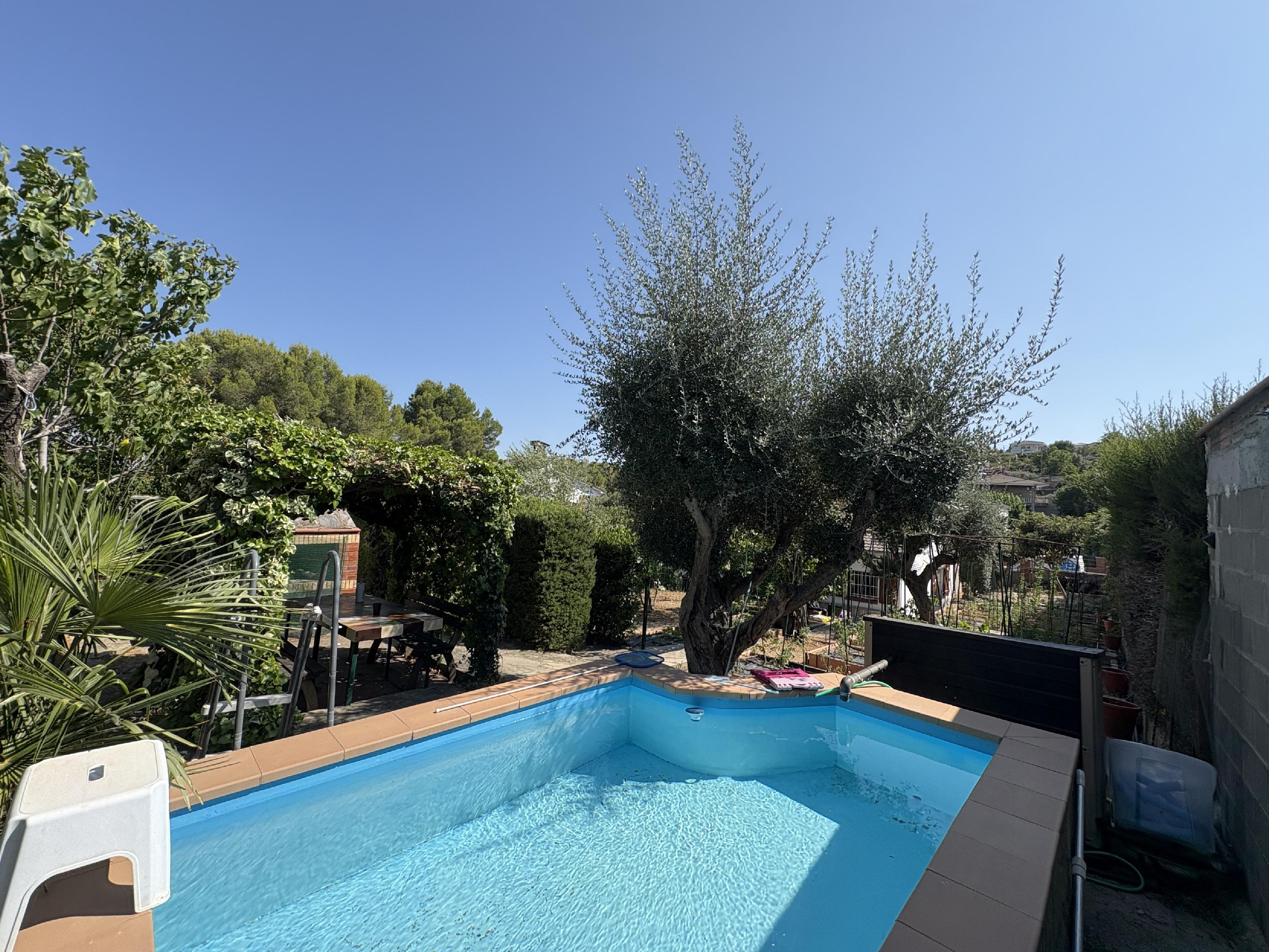 Imagen 16 Casa Aislada en venta en Cabrera D´anoia / Castell de Cabrera 