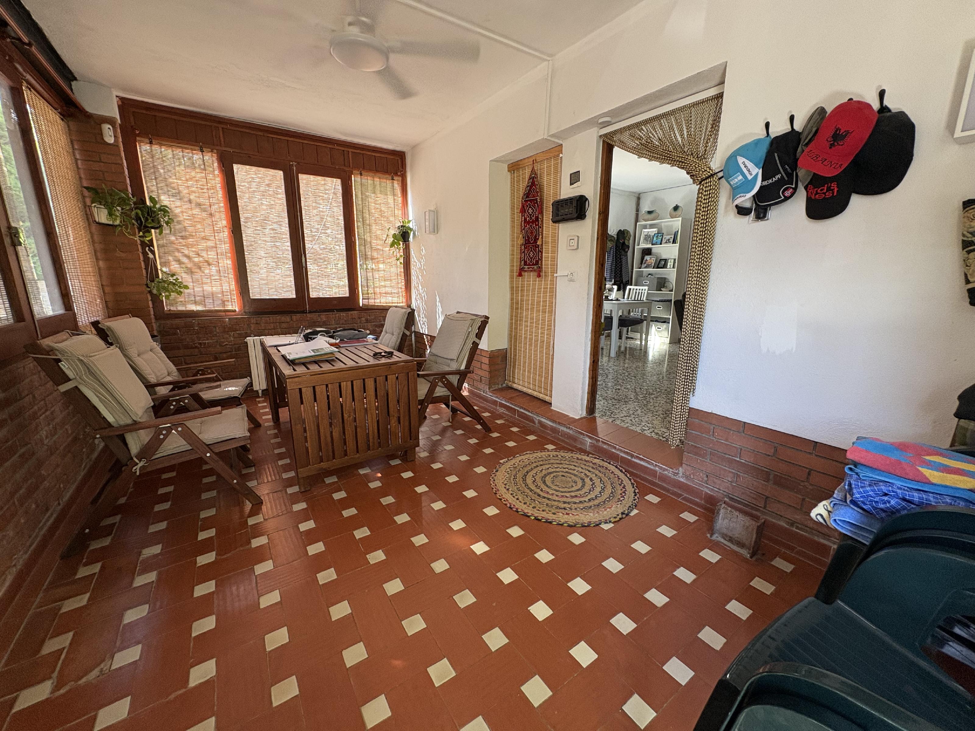 Imagen 2 Casa Aislada en venta en Cabrera D´anoia / Castell de Cabrera 