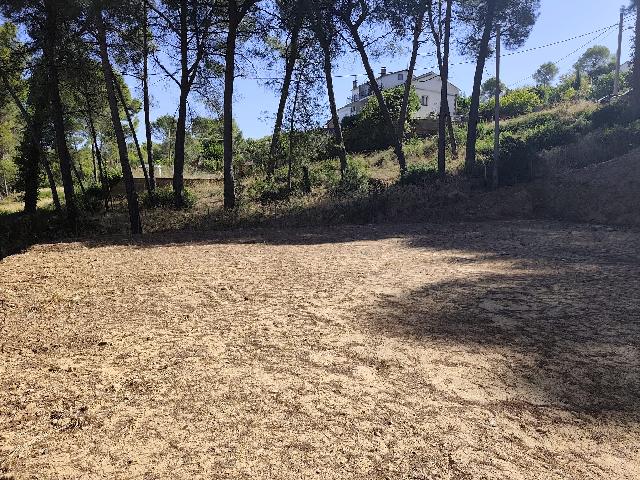 Imagen 1 Inmueble 306113 - Solar Urbano en venta en Piera / Urbanización Castell de la Ventosa