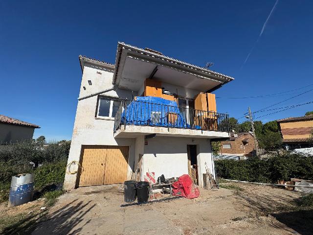 Imagen 1 Inmueble 306193 - Casa Aislada en venta en Piera / Urbanización Can Claramunt