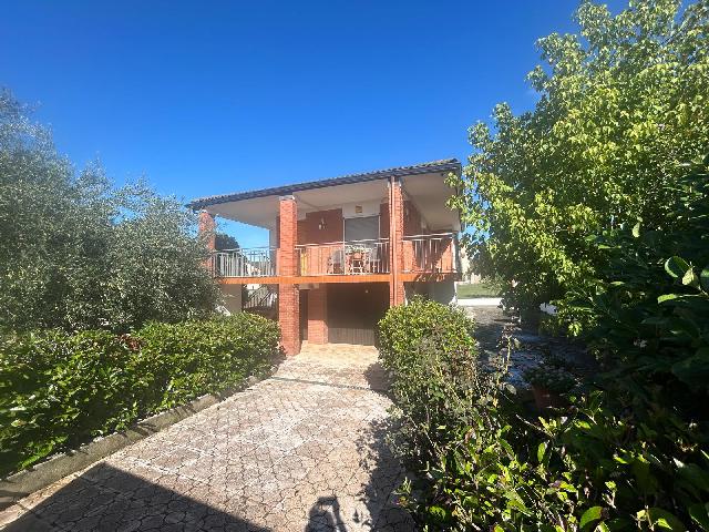Imagen 1 Inmueble 306436 - Casa Aislada en venta en Piera / Residencial  Les Planes 