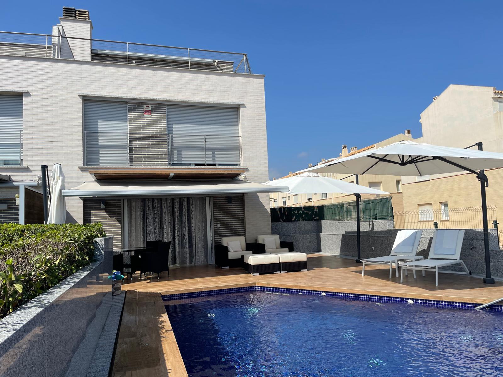 Imagen 24 Casa en venta en Daimús / En primera línea de la playa de Daimuz
