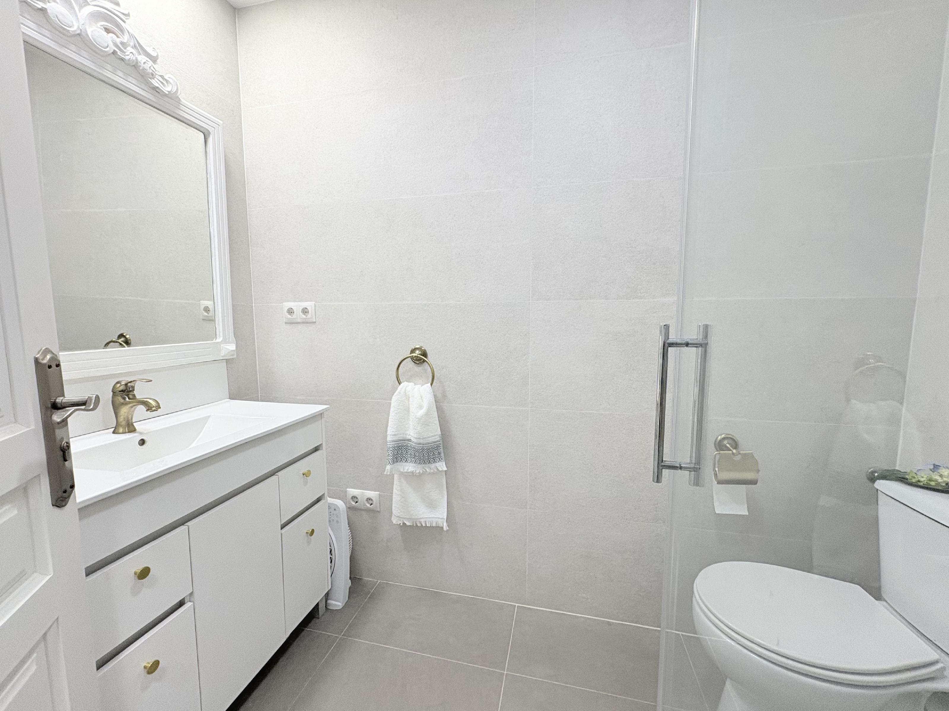 Imagen 2 Piso en venta en Valencia / Próxima a la Ciudad de las Ciencias Imagen 2 Piso en venta en Valencia / Próxima a la Ciudad de las Ciencias