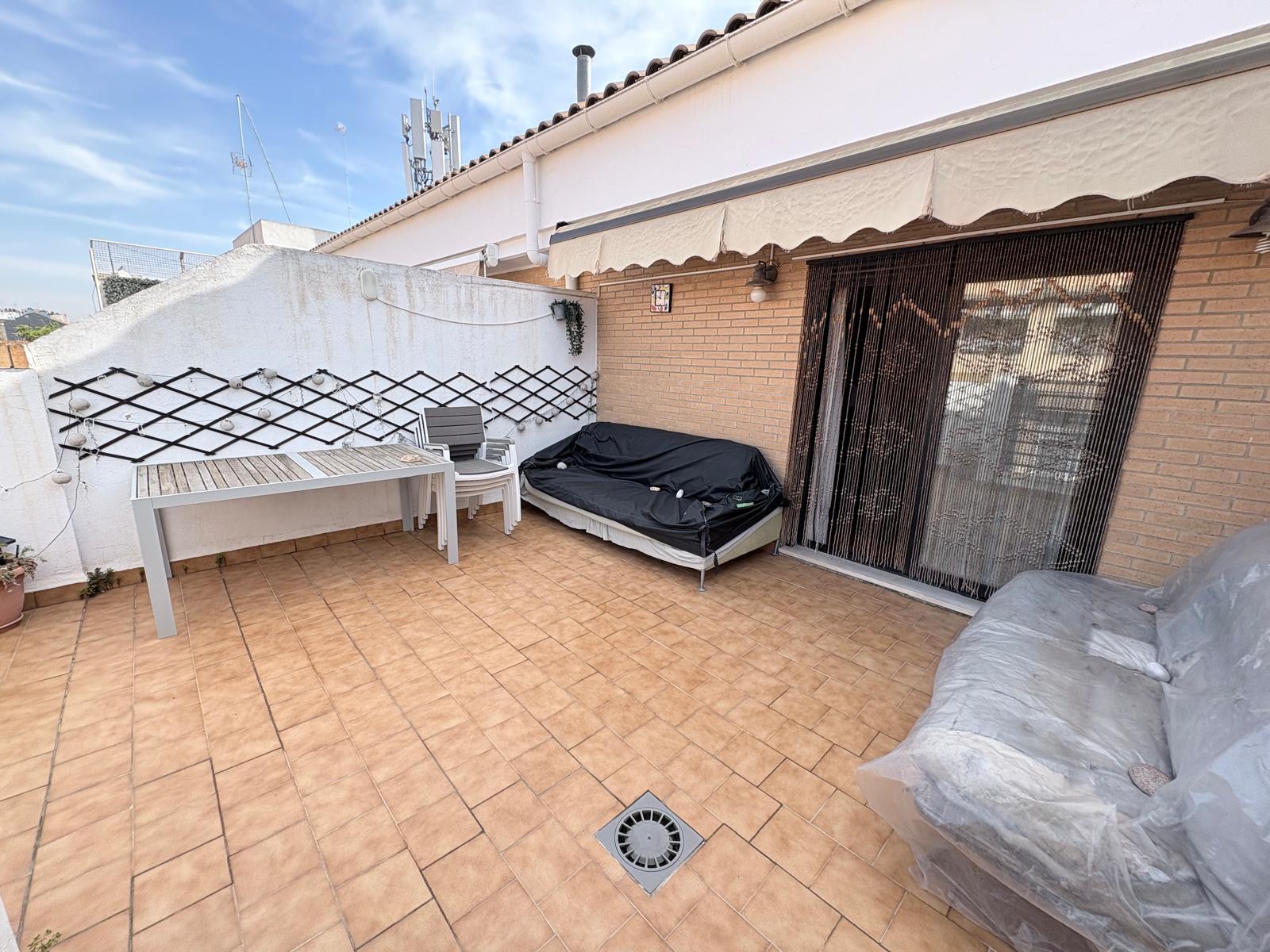 Imagen 19 Ático en venta en Valencia / Junto para de metro de Patraix