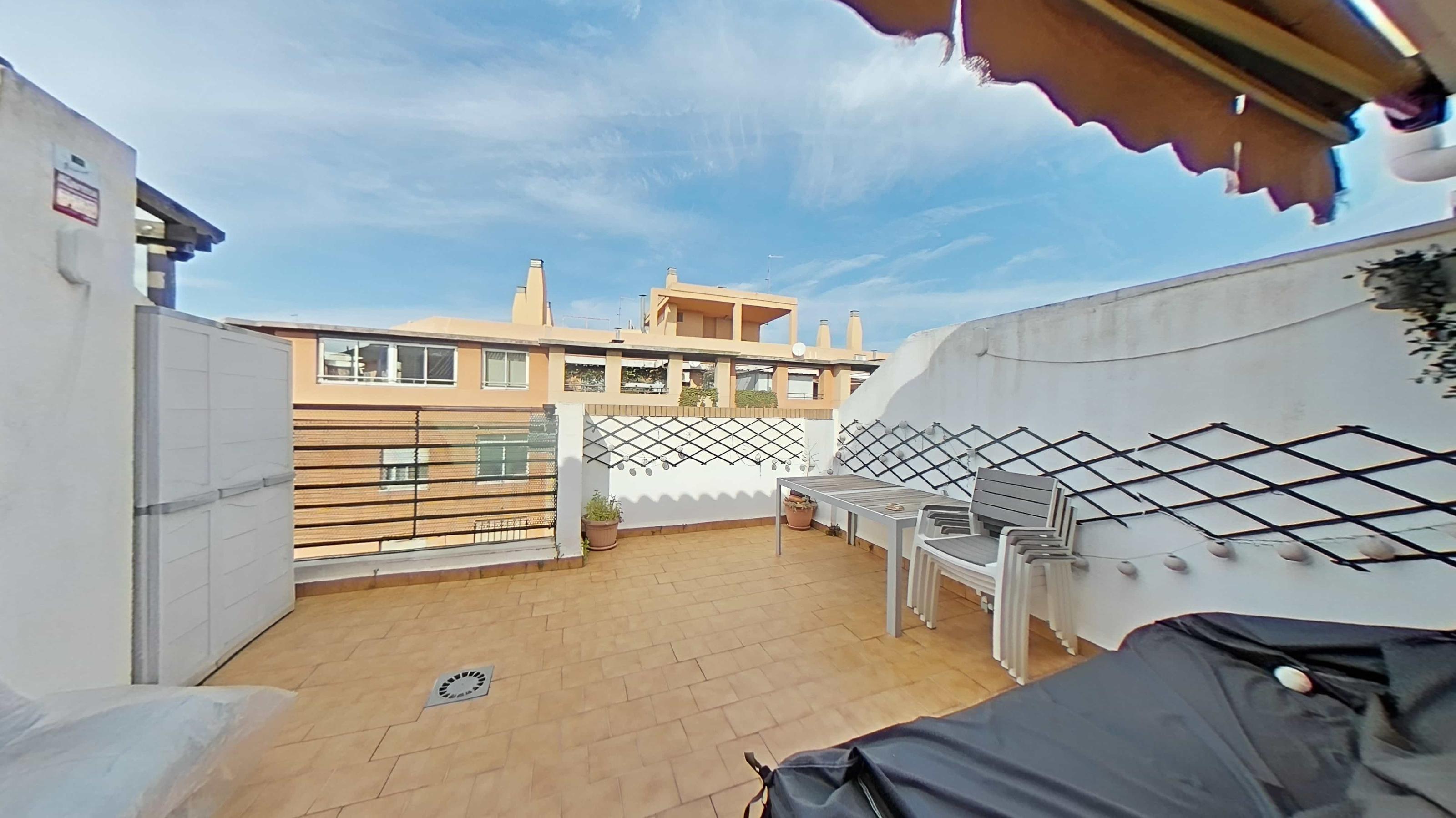 Imagen 25 Ático en venta en Valencia / Junto para de metro de Patraix