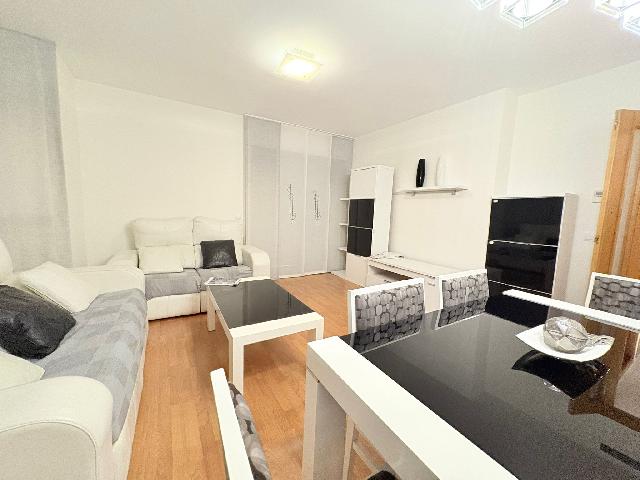 Imagen 2 Inmueble 298555 - Piso en venta en Valencia / Próxima al Mercado de Jesús