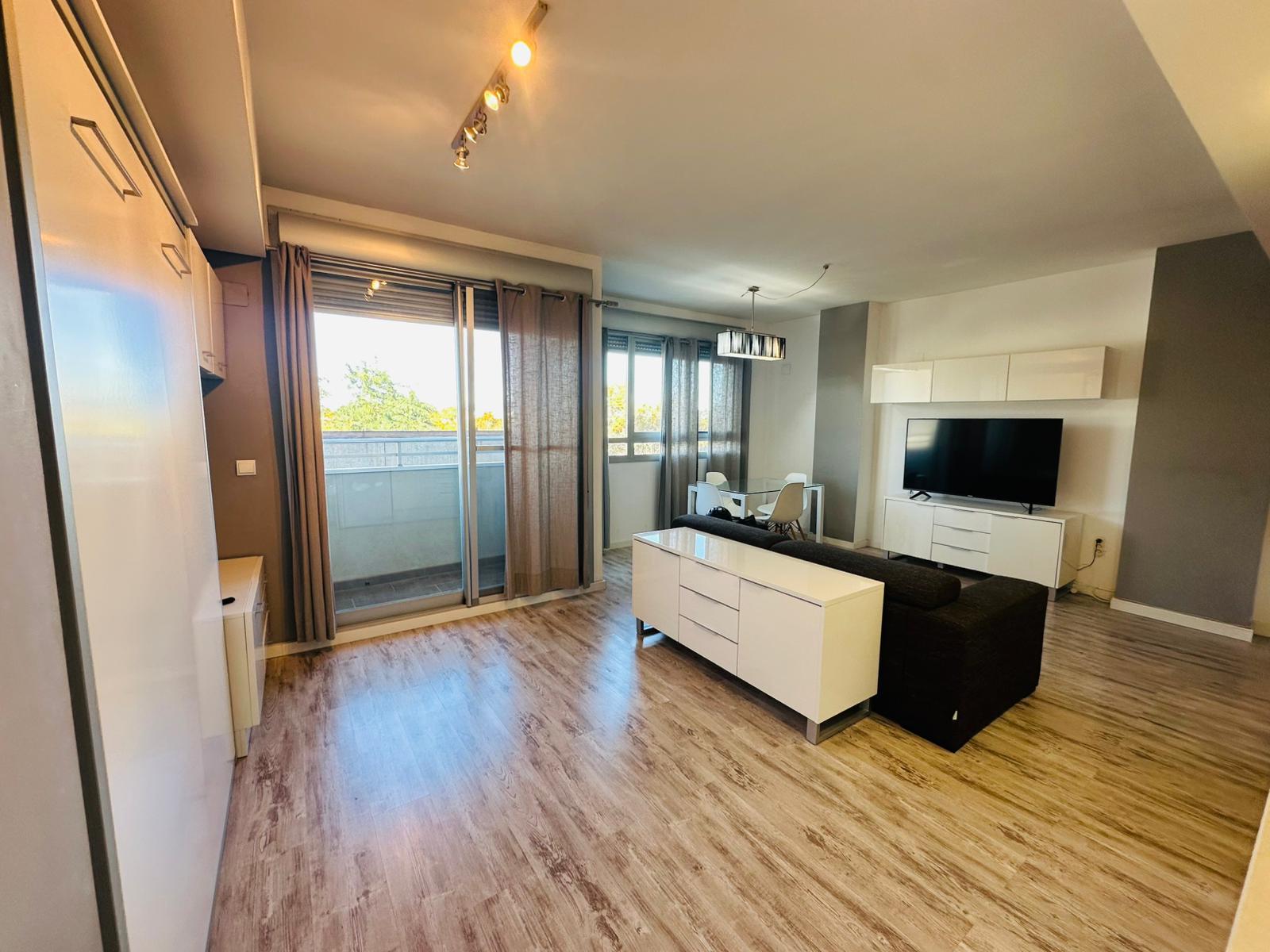 Imagen 9 Piso en venta en Valencia / Próximo a la parada de metro Machado